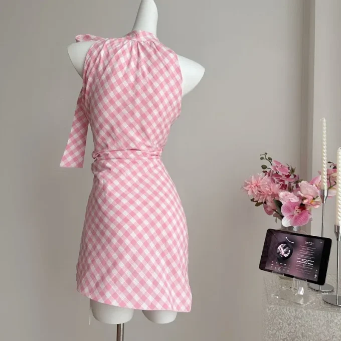 2025 Summer Trend Women's Casual Halter Neck Off-Shoulder Pink Plaid Sleeveless Dress with Irregular Bow Design Short Skirt