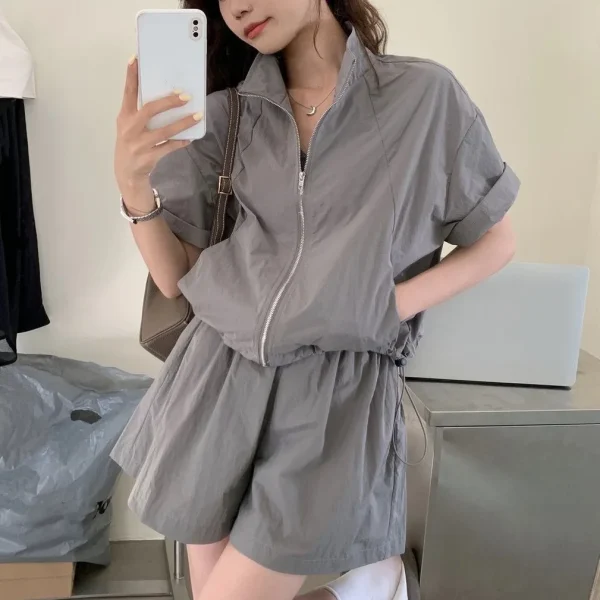 New Summer High-end Loose pink Sunscreen Light Shorts Two-piece Set - Image 4