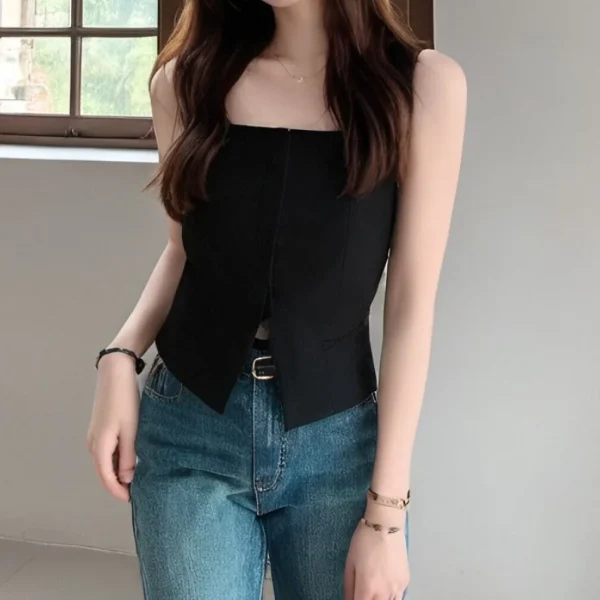 Women's 2025 Summer Casual Sleeveless Vest with Square Neck New Design Sense Niche Hollow Out Split Fashion Top Black