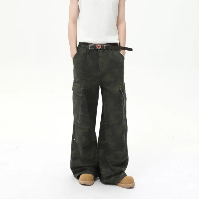 2025 Men's Fashion Camouflage Cotton Loose Jeans High Street Pleated Design Large Pocket Cargo Denim Pants