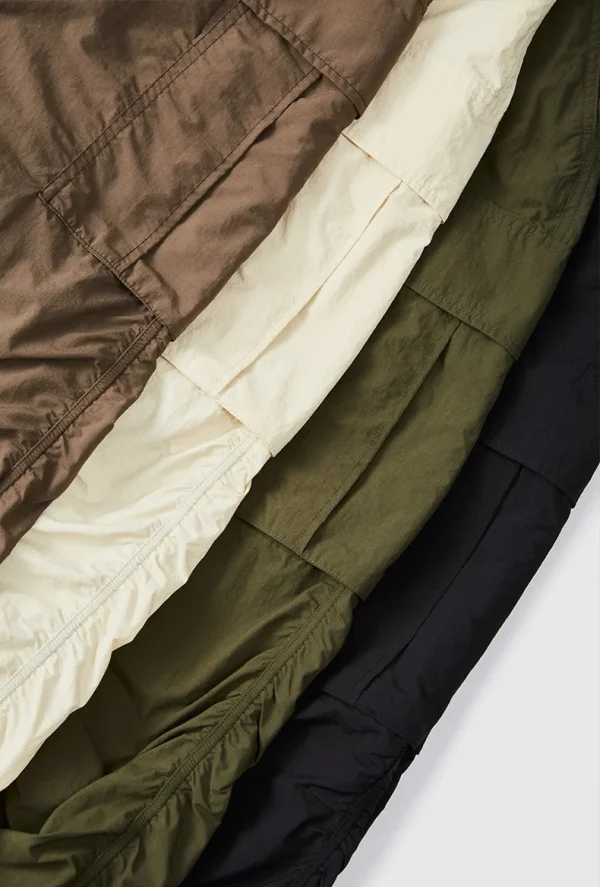 100% Nylon Loose Tooling Wide-leg Pants Multi-functional Pocket Windbreaker Pants for Men - Image 6